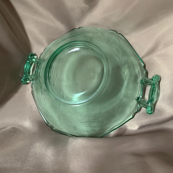 Vintage Green Depression Glass Dish - Picture 3 of 3